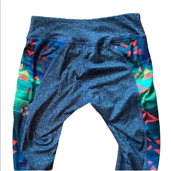 Lularoe Jade Aztec Workout Leggings Size S - Picture 3 of 8